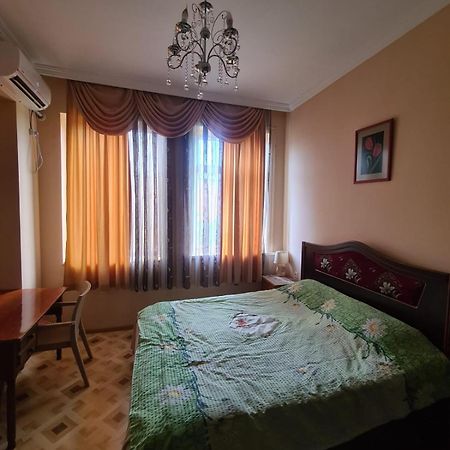 Camellia Hotel Kutaisi Exterior photo